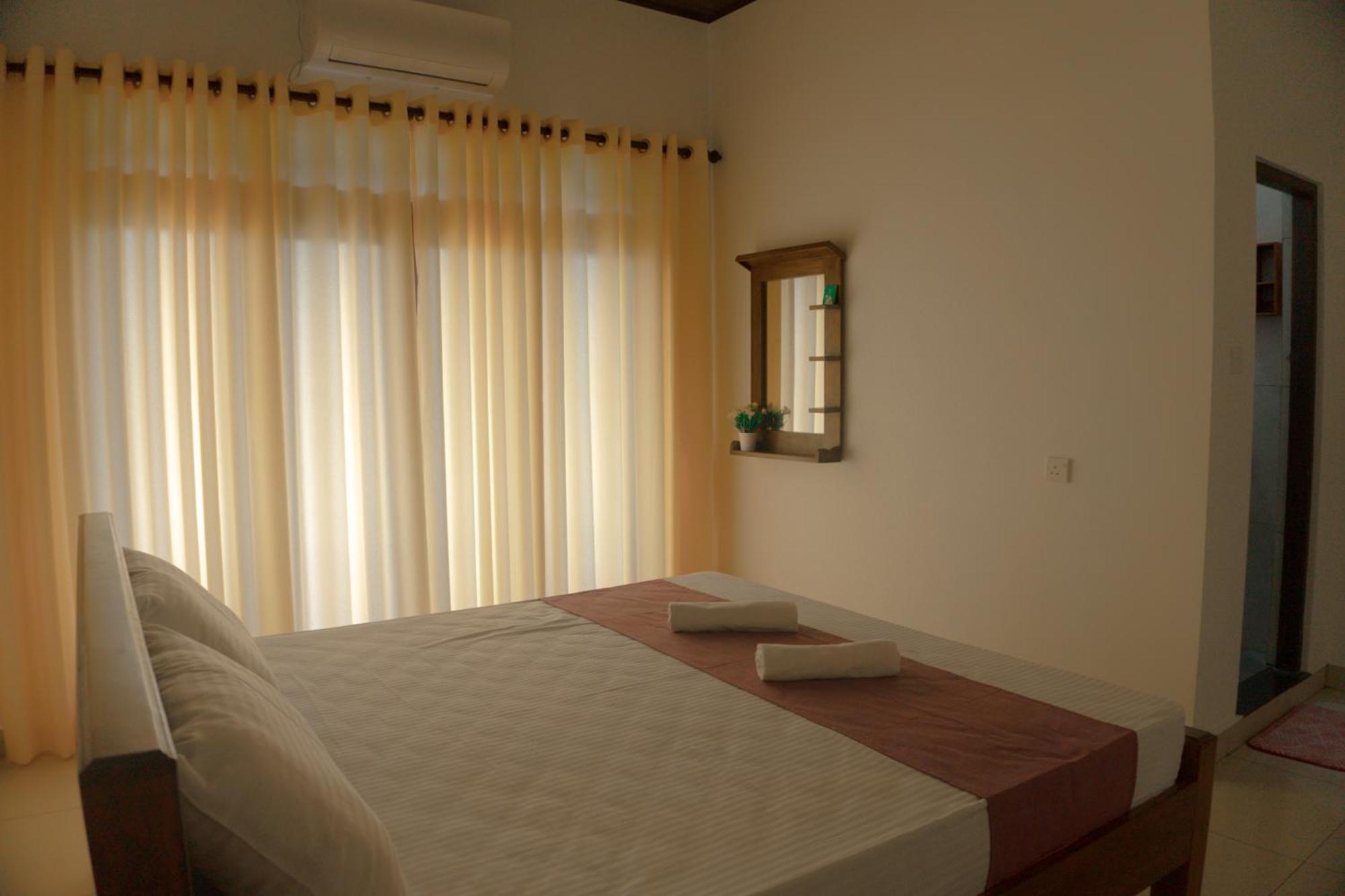 Wilpattu Restaurant & Guest House Pahala Maragahawewa エクステリア 写真